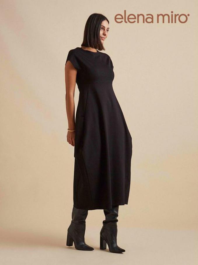 Dresses Collection . Elena Miró (2021-03-03-2021-03-03)
