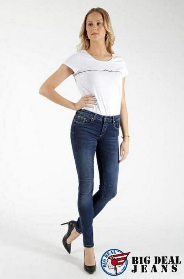 Big Deal Jeans Damen Lookbook . Big Deal Jeans (2021-05-11-2021-05-11)