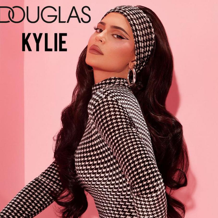 Douglas x Kylie Cosmetics. Douglas (2021-11-07-2021-11-07)