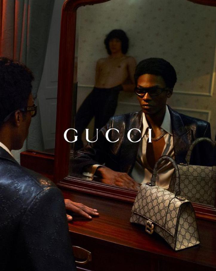 Lookbook. Gucci (2021-11-15-2021-11-15)